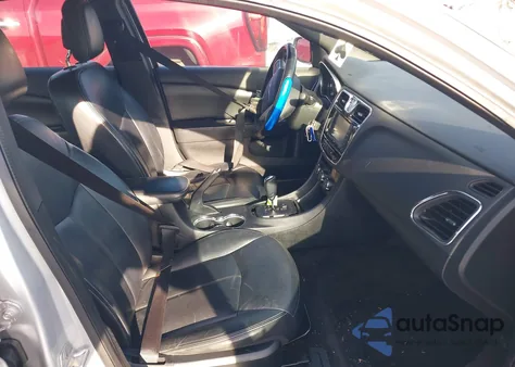 2012 Chrysler 200 Limited из США, поврежденный, VIN 1C3CCBCG0CN200753